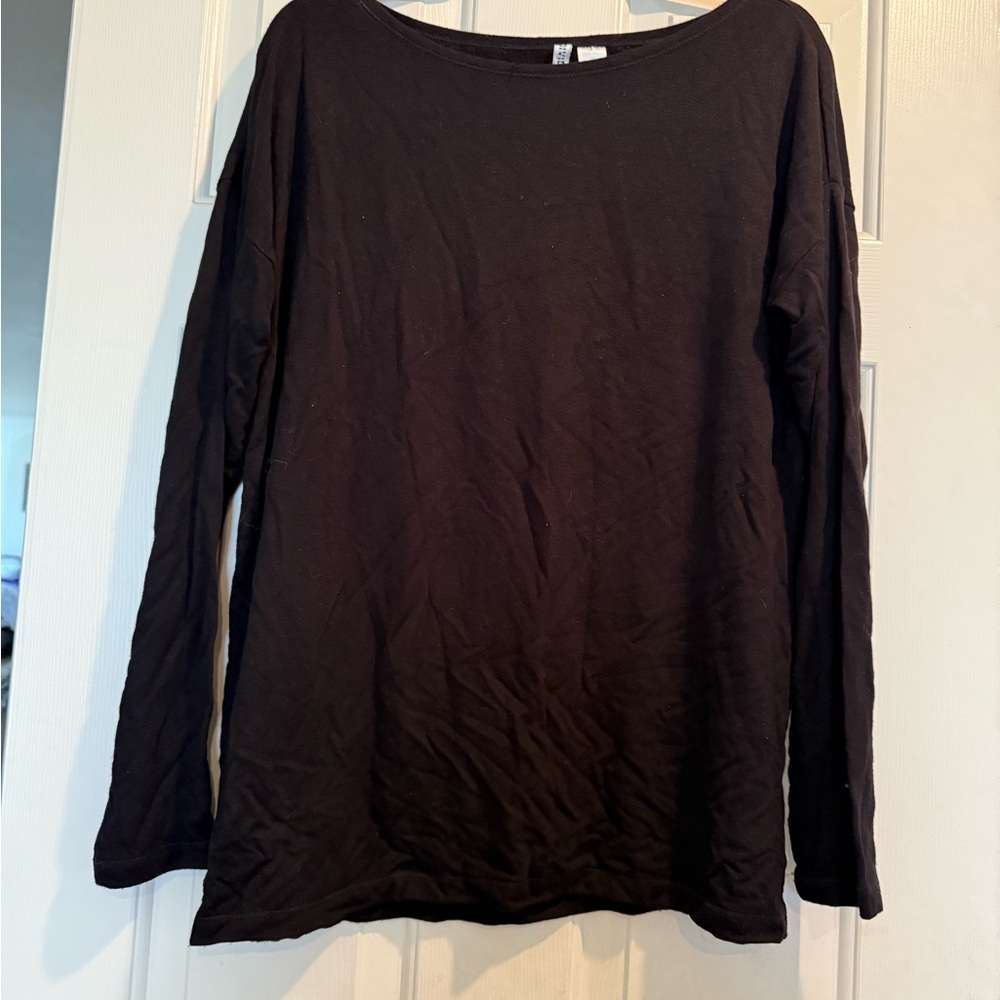 Black Divided Long Sleeve Top
